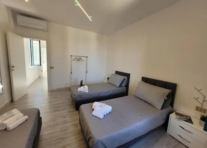 Sara Luxury 3 아파트