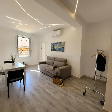 Sara Luxury 3 Apartment