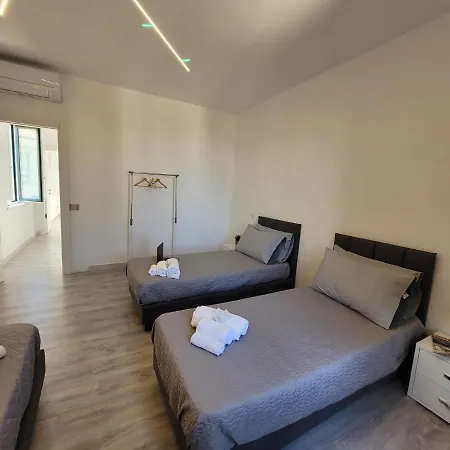 Sara Luxury 3 Apartment